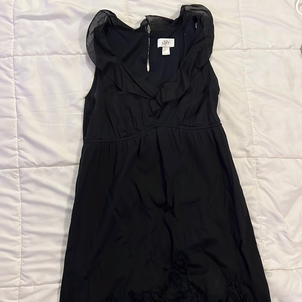 Lightweight Black Dress w/ intricate design on bottom & neckline 100% cotton sz4